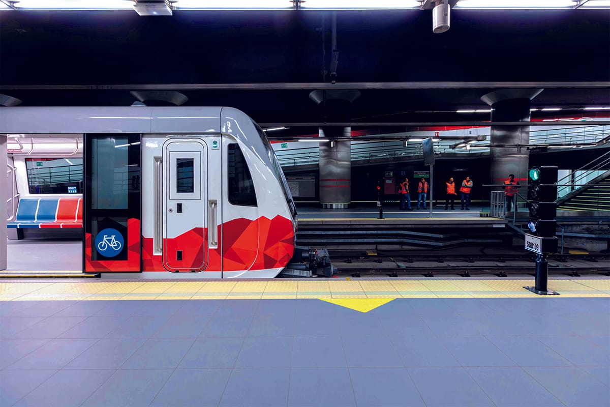 CAF revisará los estudios de la extensión del Metro de Quito