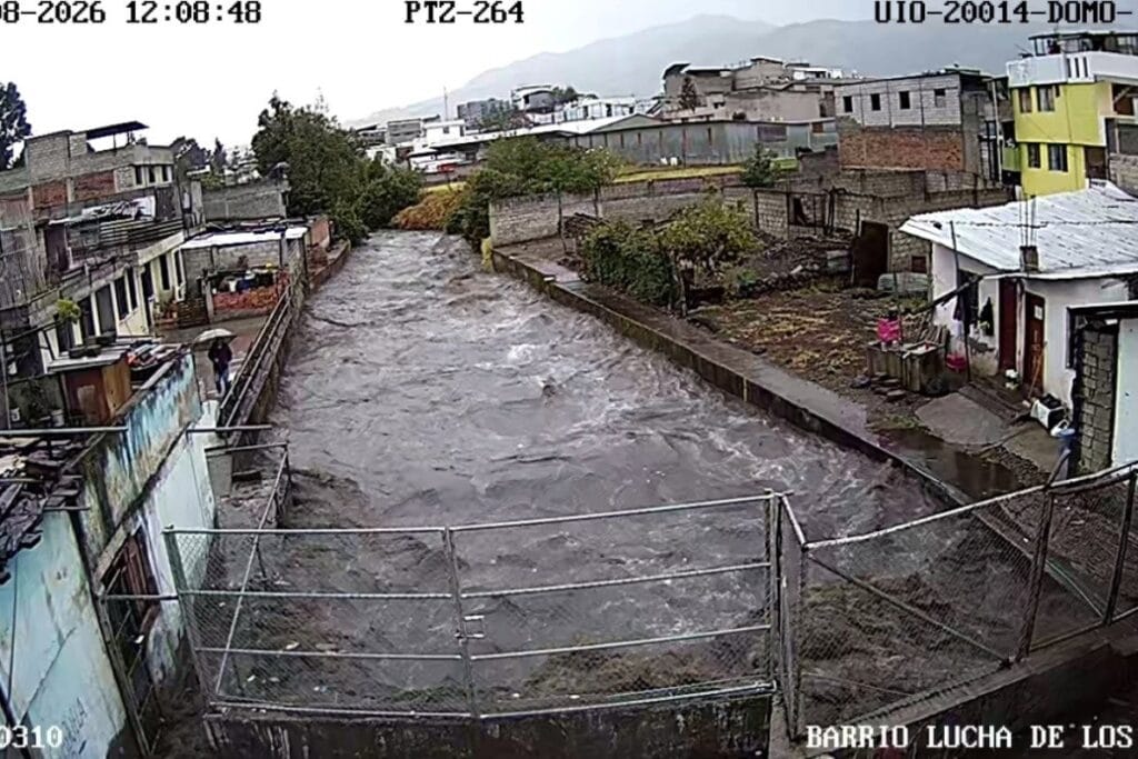 Temor por las lluvias: la quebrada Caupicho se volvió a desbordar
