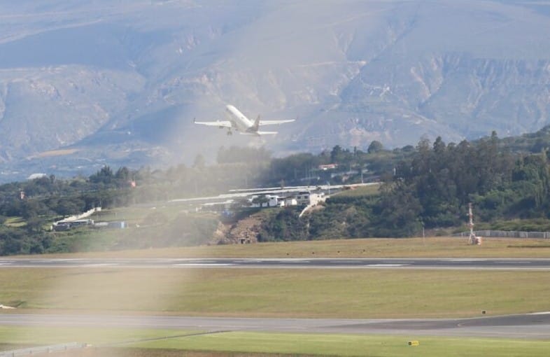 El Aeropuerto Mariscal Sucre suspende otra vez sus operaciones aéreas