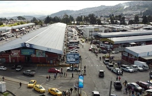 Los precios de los productos siguen en alza en los mercados de Quito