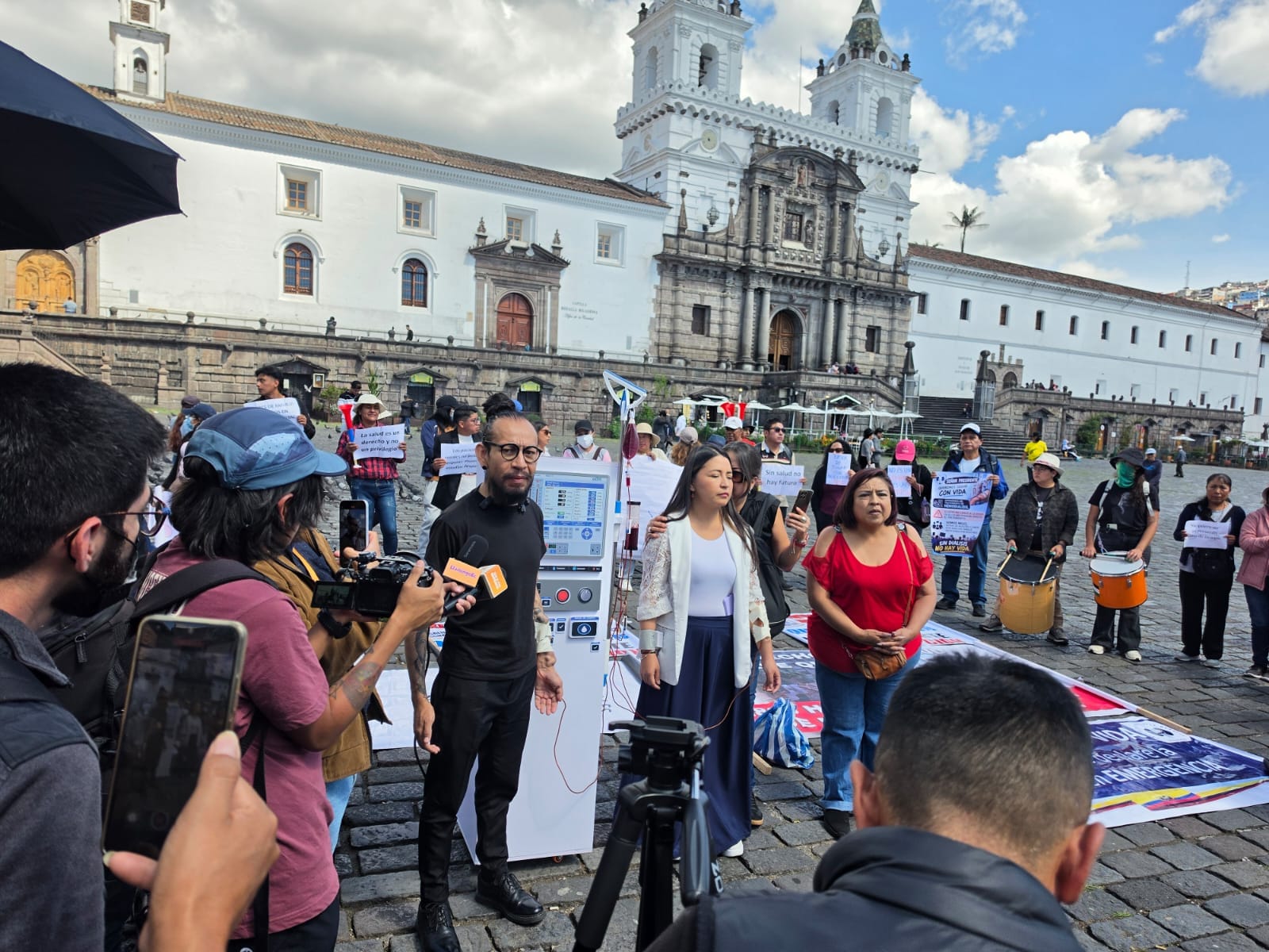 Quito: pacientes renales protestaron por falta de tratamientos
