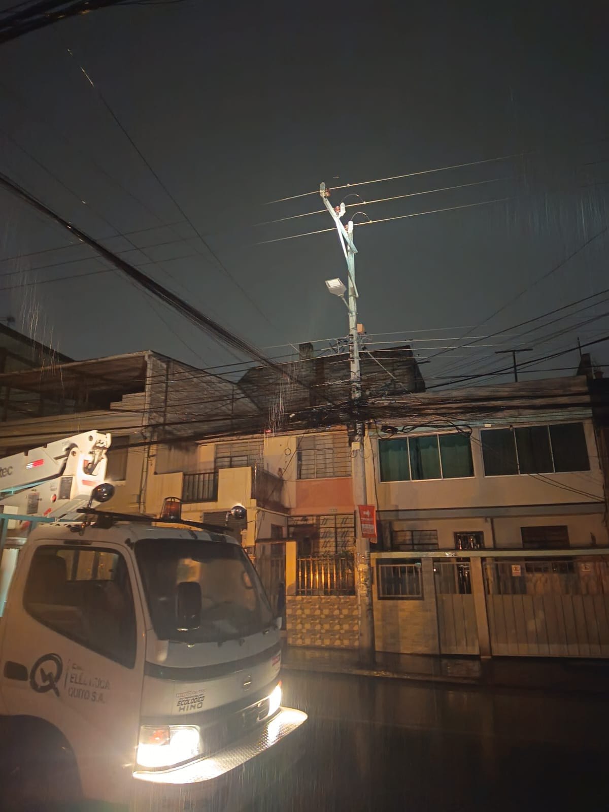 Los cortes de energía eléctrica persisten en Quito