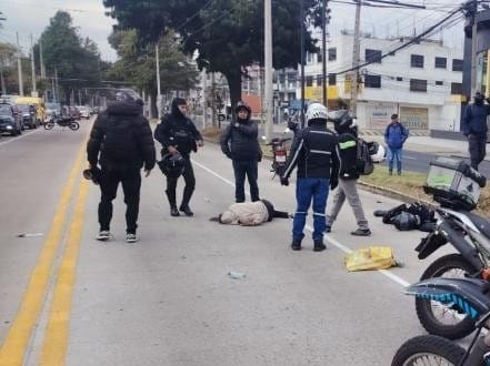 Hombre herido de gravedad tras ser atropellado por policía